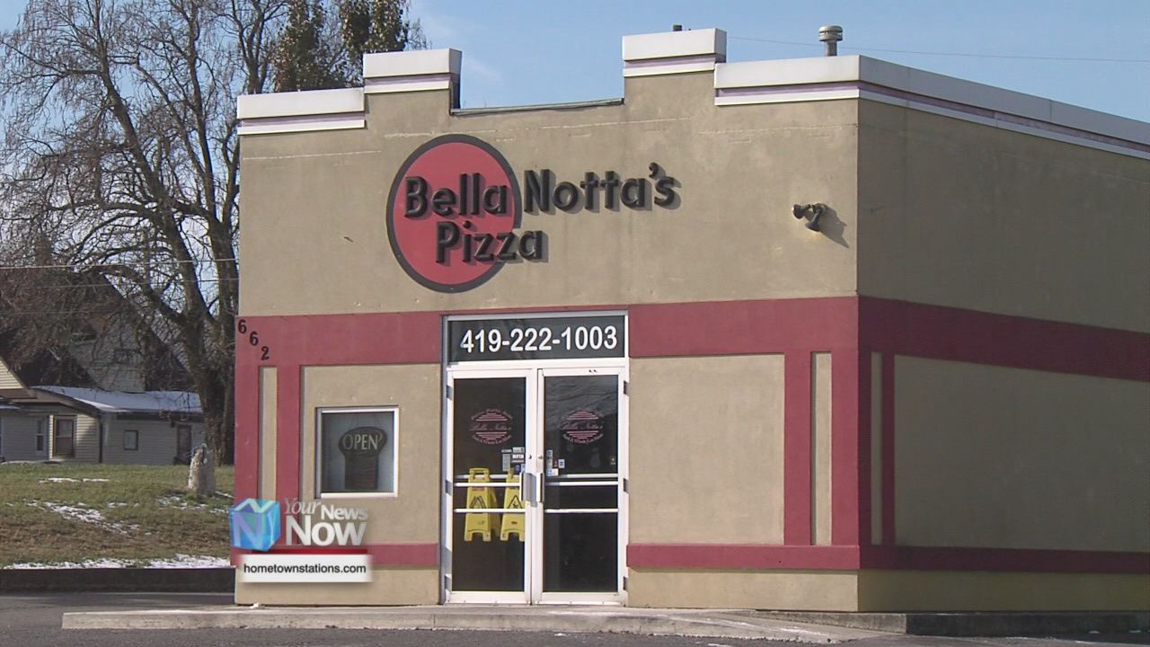 LPD investigating an armed robbery at pizza place